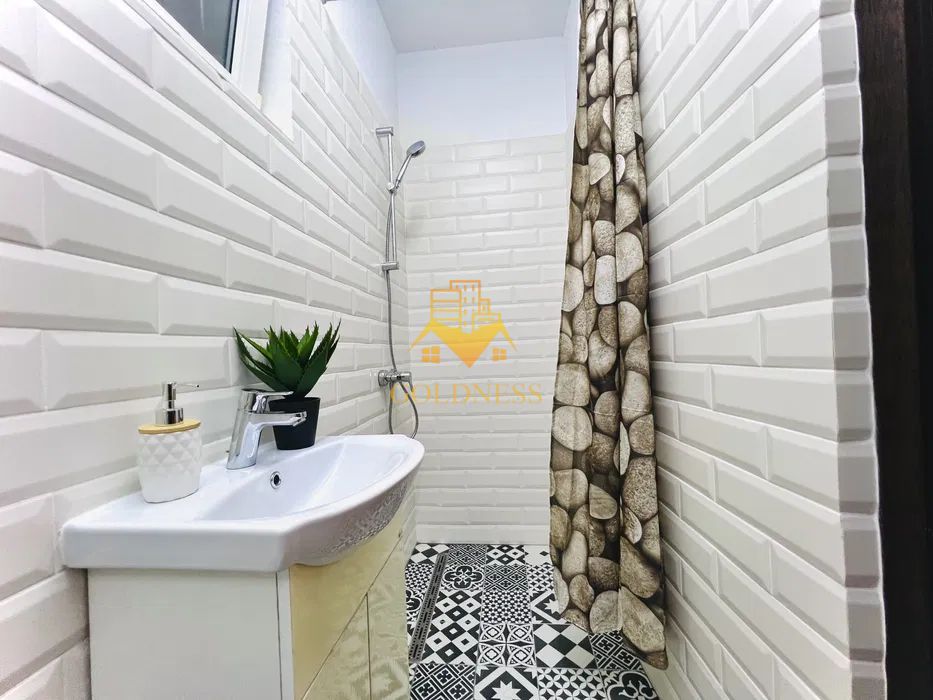 Garsoniera,Zona Mihai Viteazul,Mc Donald s,Ultracentral,Carrefour. - Poză 5