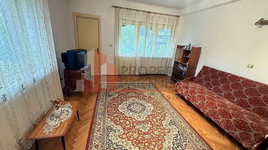 Apartament 3 camere, Bd. Carol I, vizavi de Hotel Montana, centrul Sinaiei - Poză 2