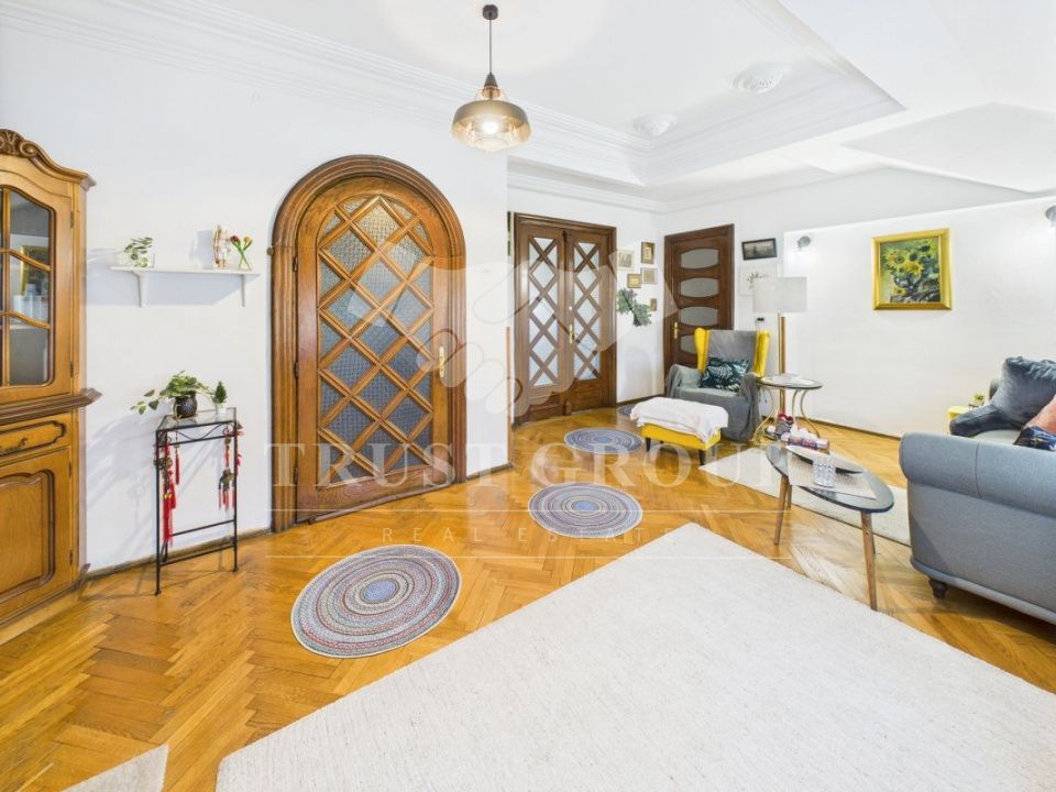 Apartament în vila / 4 camere / Stirbei Vodă - Poză 3
