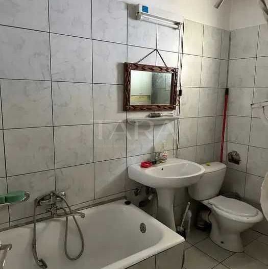 Apartament 3 camere la casă cu curte și grădină – zonă centrală. - Poză 6