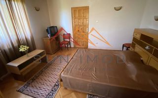 Vila de vanzare, teren 3100 mp, 7 camere, 6 grupuri sanitare, 3 CT, an 1997 - Poză 36