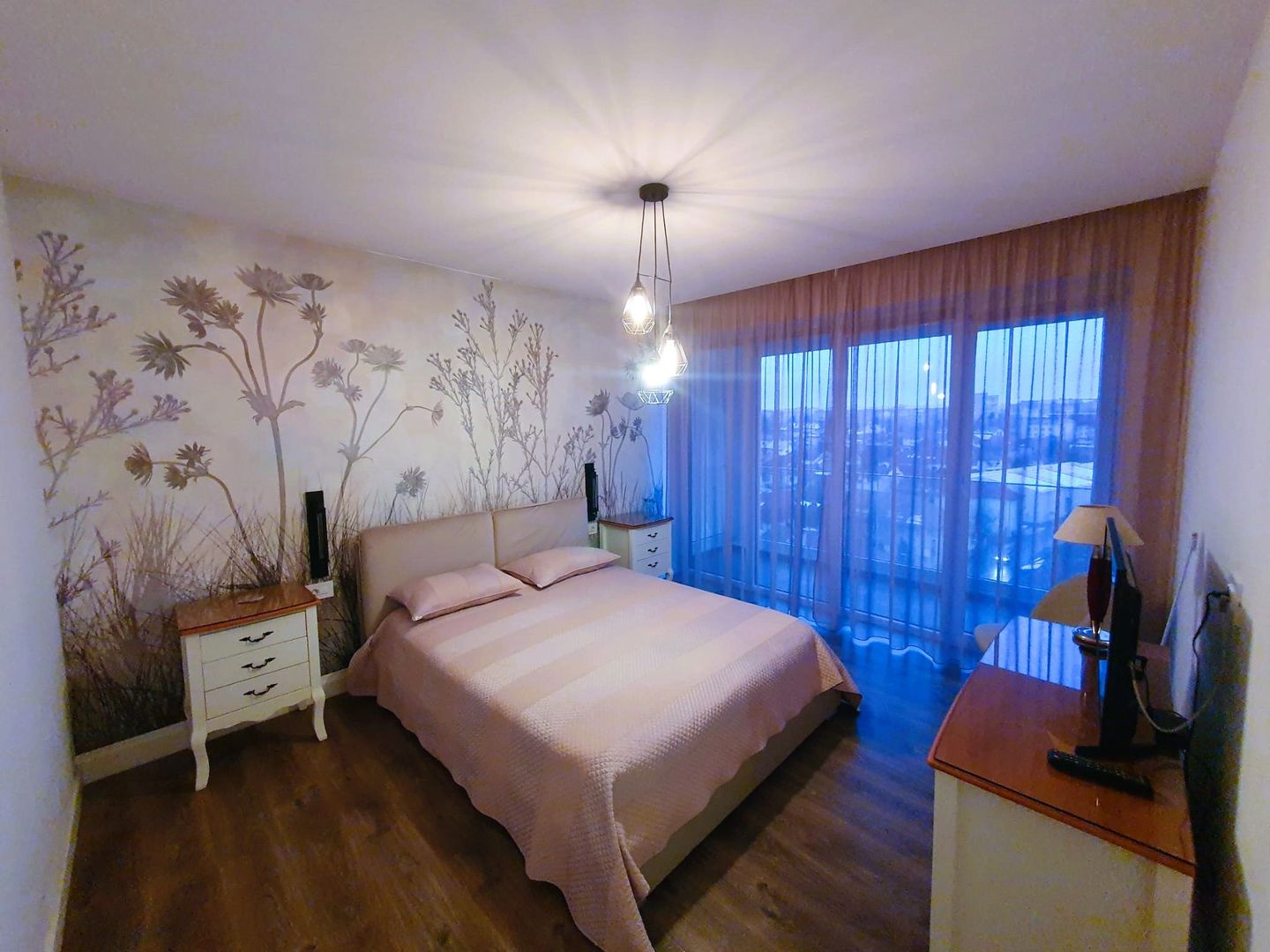 Penthouse cu 2 parcări subterane, vedere panoramică spre Tâmpa – Centrul Civic - Poză 9