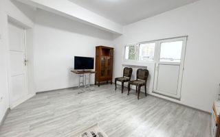 Garsonieră de închiriat, renovată, langă metrou Universitate - Poză 1