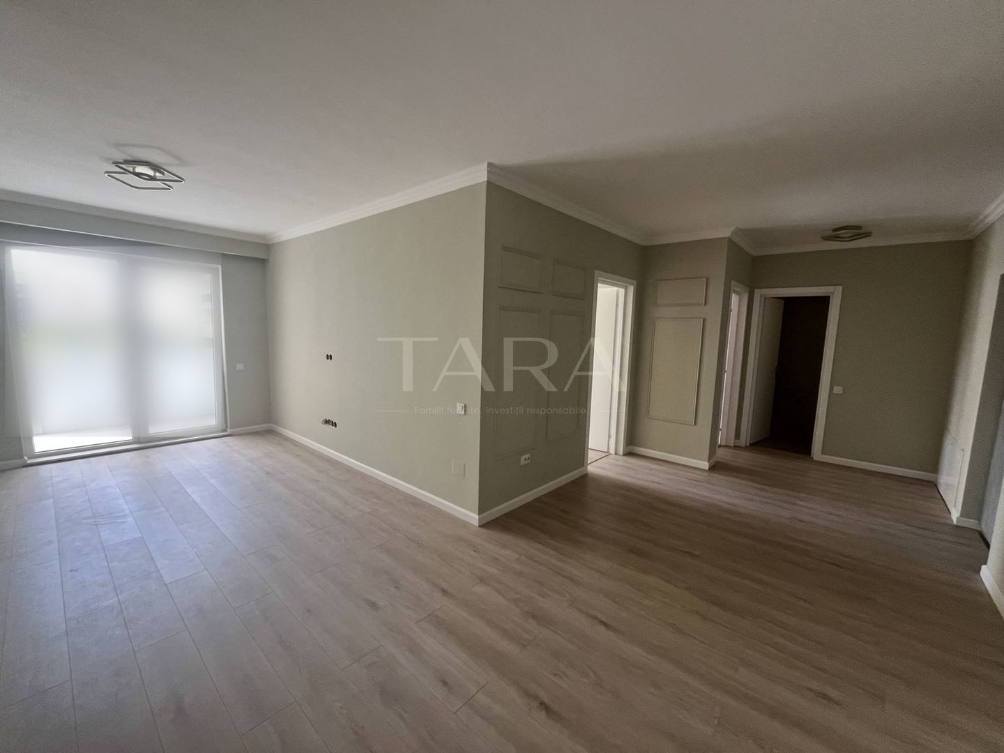 Apartament nou 3 camere, terasă de 14 mp, parcare subterană, Florești. - Poză 1