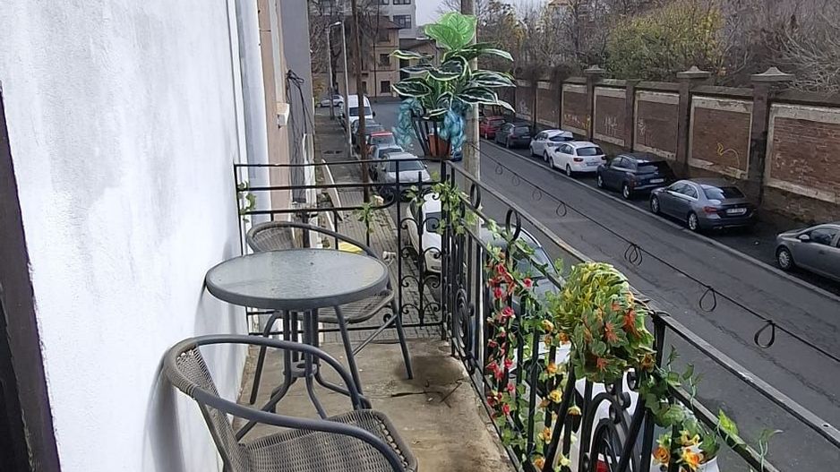 Se vinde etajul 1 si mansarda | Vile interbelica | 13 Septembrie - Poză 34