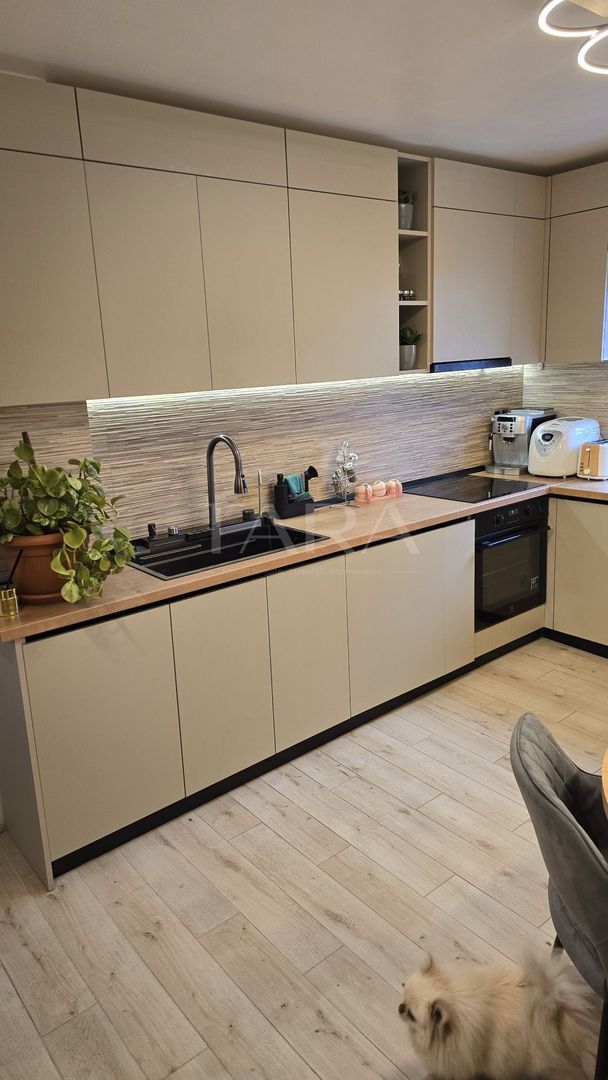 Apartament modern cu 3 camere, zona Piața Zorilor. - Poză 1