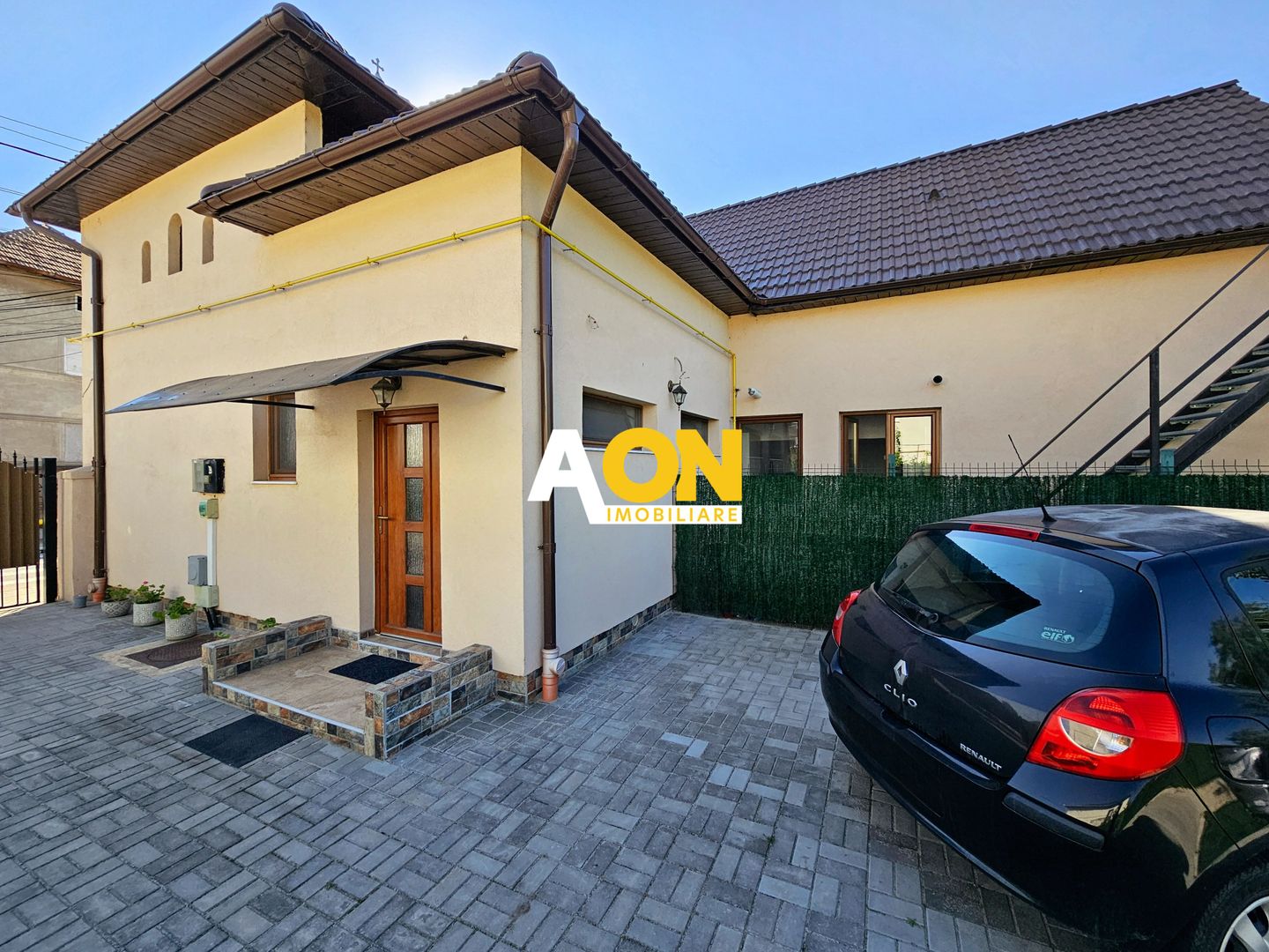 Apartament 2 camere, la casa, zona Centru - Poză 1