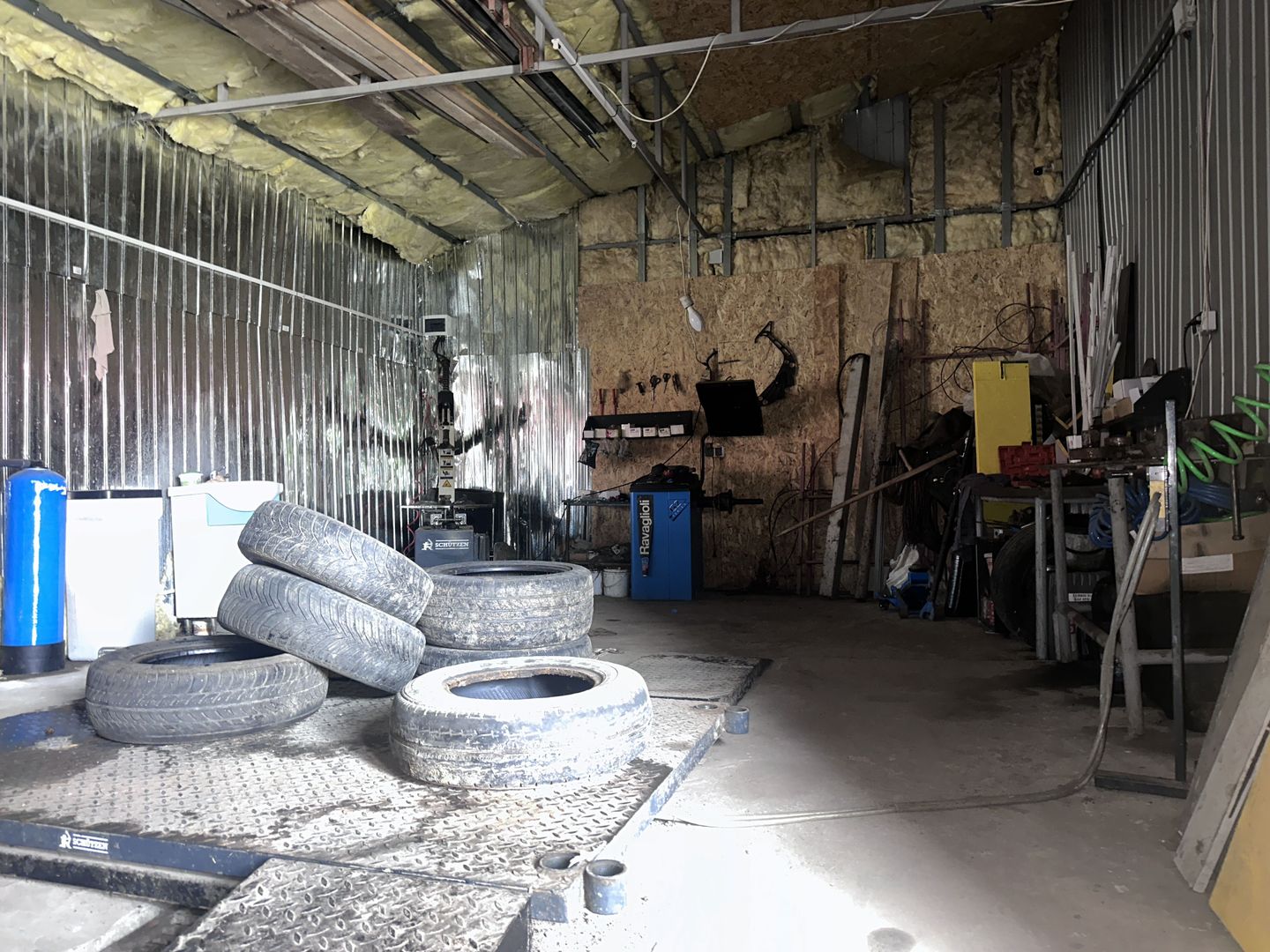 Service auto și spațiu comercial de închiriat! - Poză 5