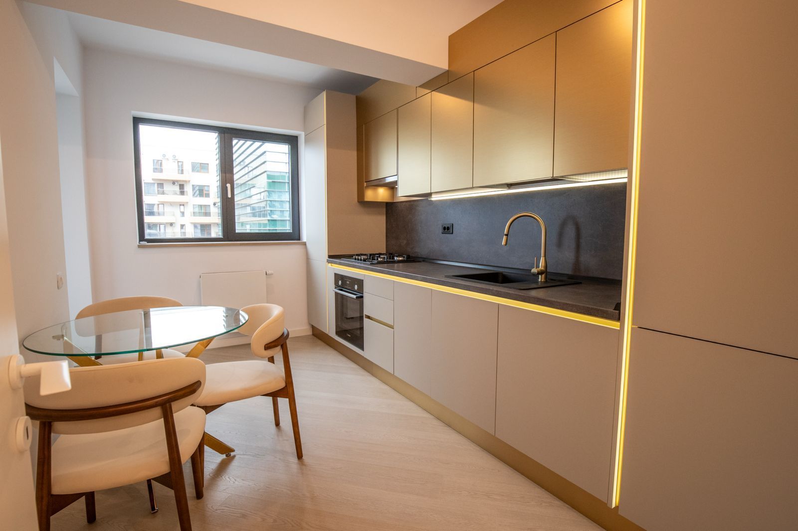 Apartament 3 camere de inchiriat parcare inclusa | Cortina North - Poză 3