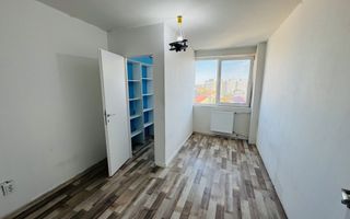 Apartament 3 camere, aproape de Shopping City Mall cu vedere spre oras - Poză 12