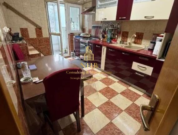 Vila 5 camere de vanzare / Zona Aviatiei /4 locuri de parcare - Poză 7