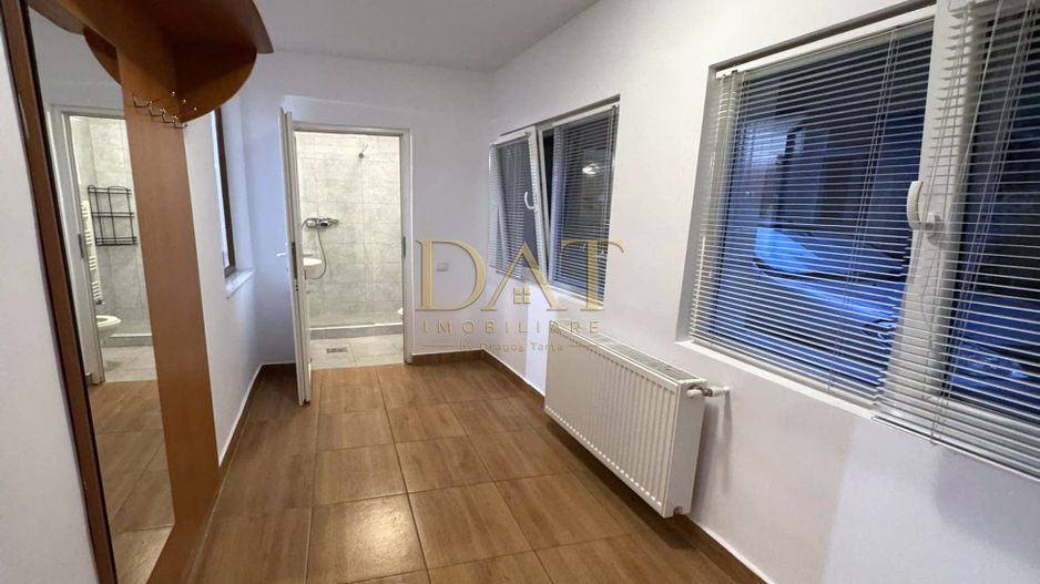 Apartament ultracentral | 2 camere | loc de parcare inclus - Poză 3