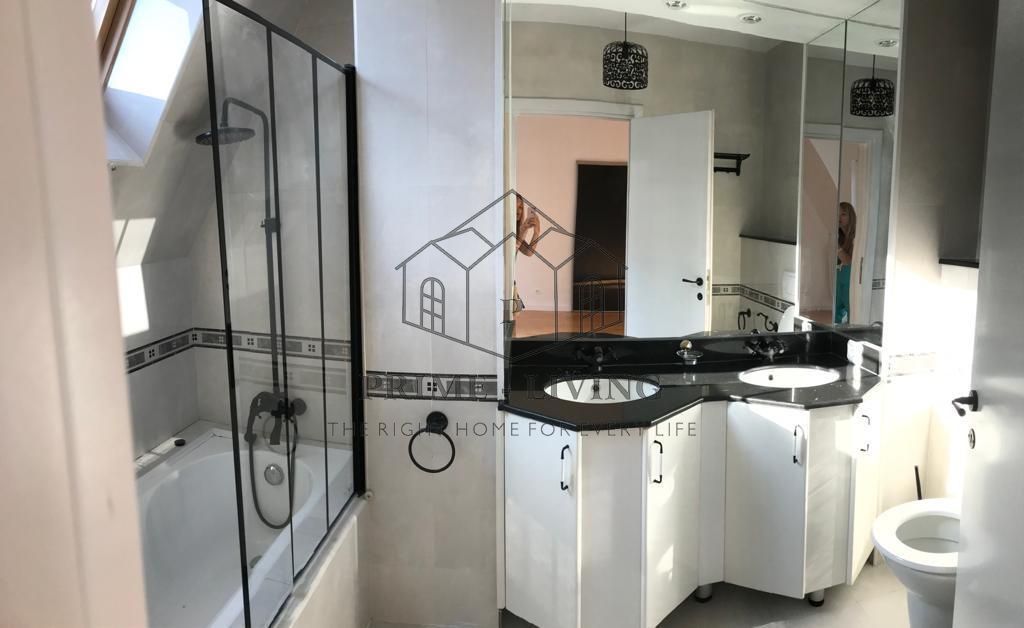 VILA CU 4 DORMITOARE IN COMPLEX REZIDENTIAL - Poză 9