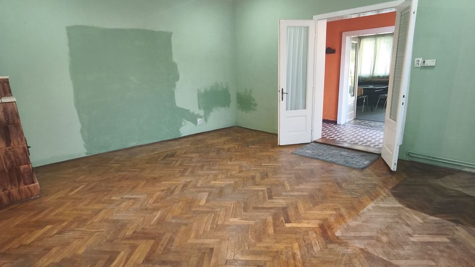 Casă 90 mp utili | Curte delimitata | Cota 1/2 teren | (Primăverii ) - Poză 10