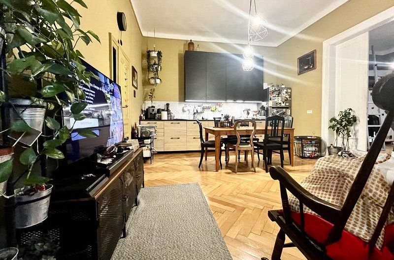 Un apartament cu 3 camere, vibrant si boem, in zona Centrala - Piata Plevnei - Poză 2