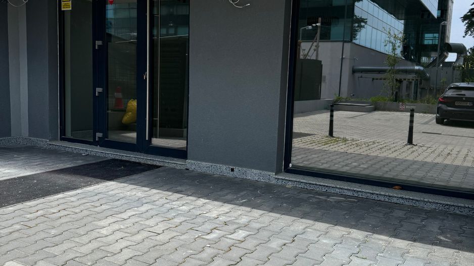 Spatiu Comercial | Pipera | Parcare | 120 m2 | Nou | Vitrina - Poză 2