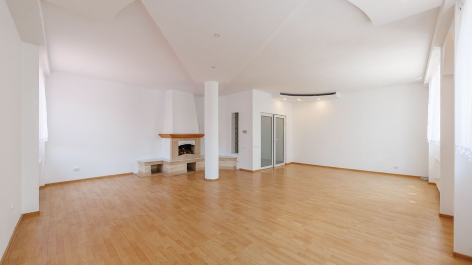 Proprietate multifunctionala | Doua cladiri | 581 mp | Pitesti - Poză 12