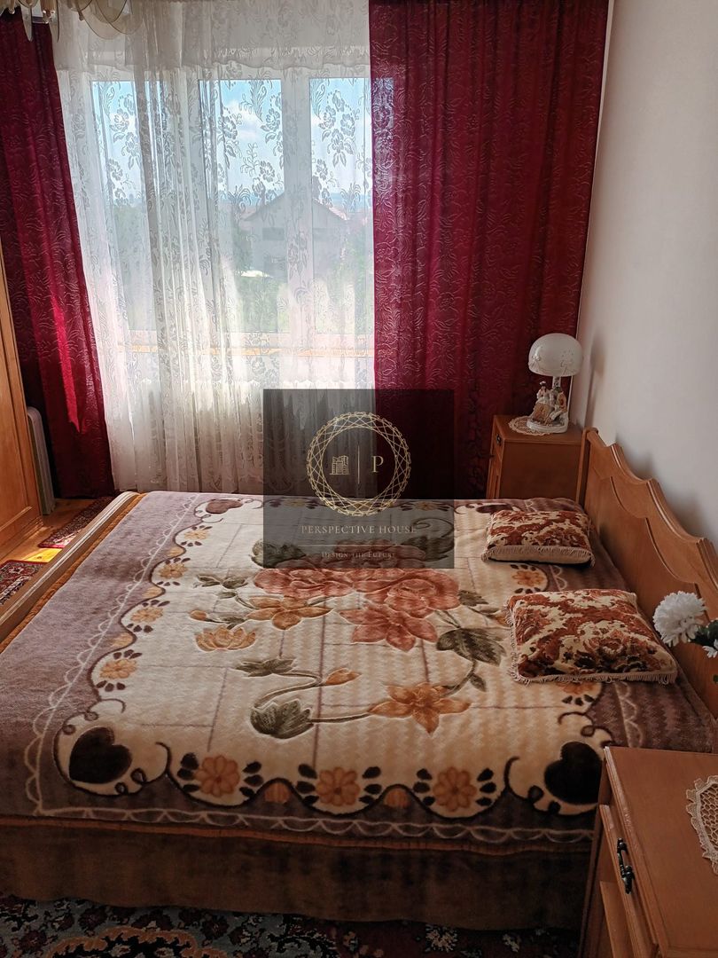 Casa individuala D+P+E in Cetate - Schit - la asfalt - Poză 7