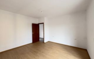 Apartament la casă cu curte – zonă liniștită, strada Zăvoi - Poză 7