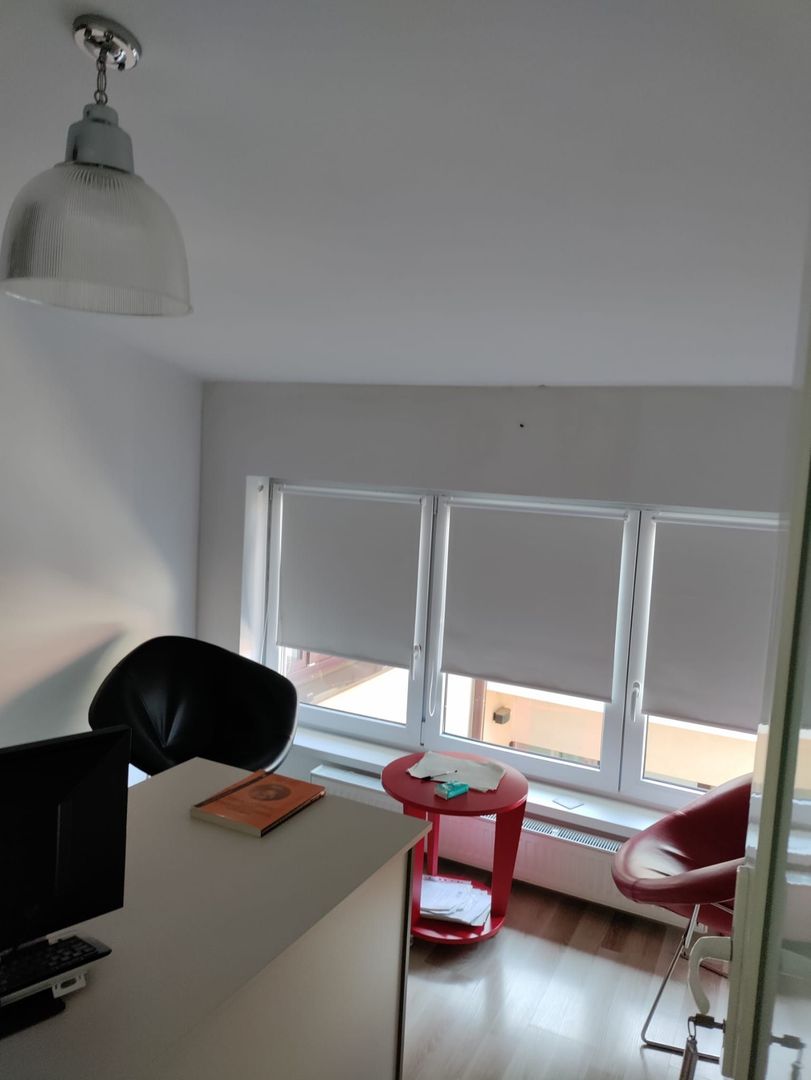 De inchiriat! Casa pretabila birouri, in Gruia - Poză 15