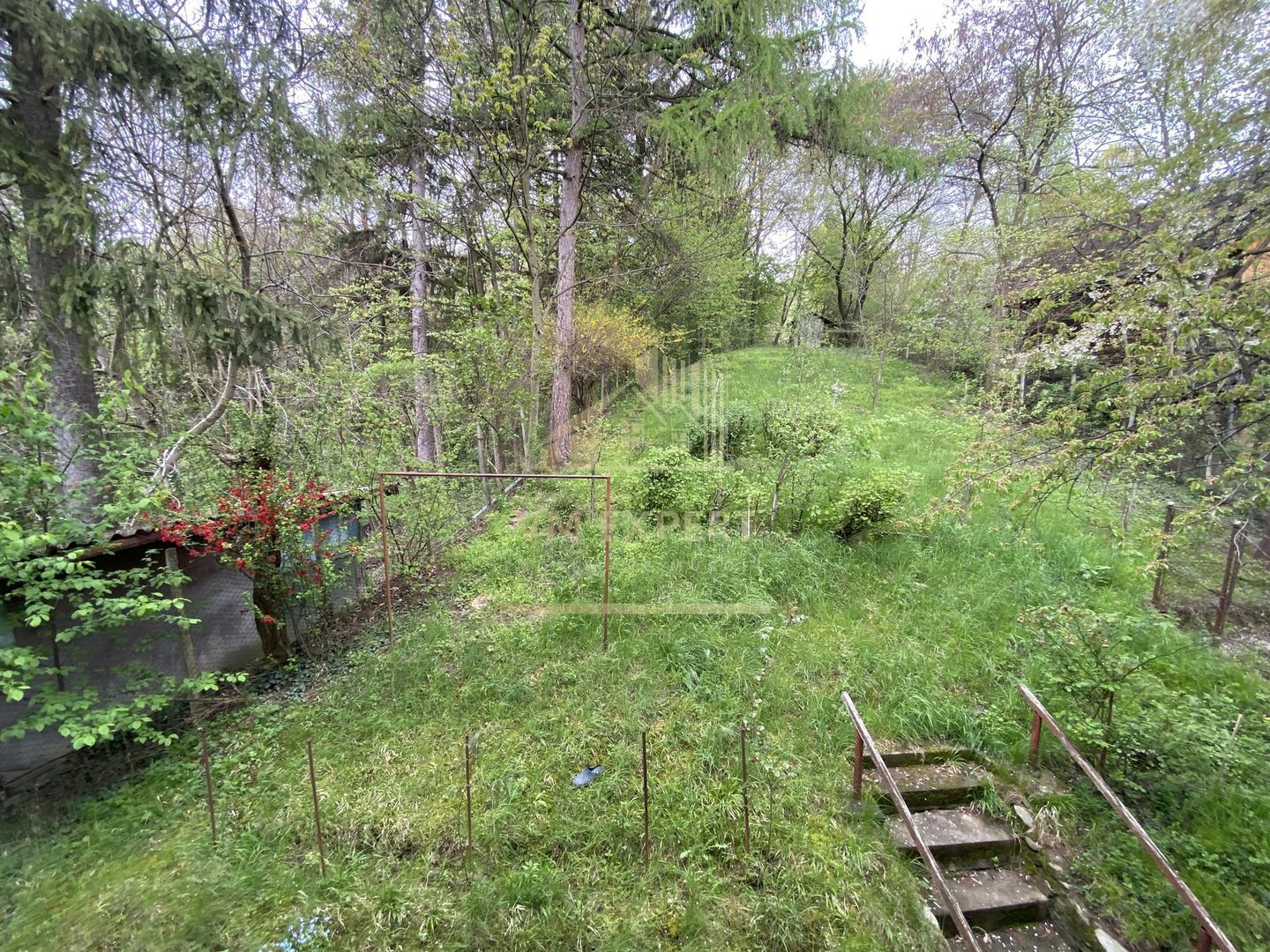 VILA 5 CAMERE, TEREN 1500 MP, CENTRAL CAMPULUNG - Poză 9