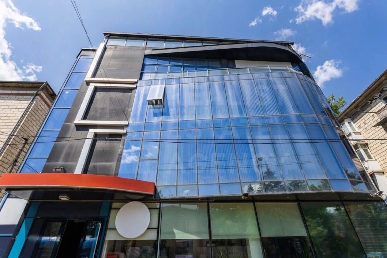 Vânzare, spațiu comercial, 1400 mp+9 ari, str. Ștefan cel Mare, Bălți - Poză 3