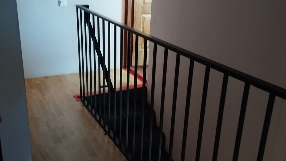 DARZA - CREVEDIA, CASA 7 CAMERE - Poză 4