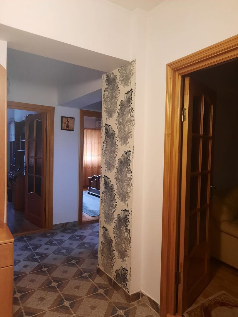 Apartament 3  cam Pta Centrala,et 4/7 - Poză 13