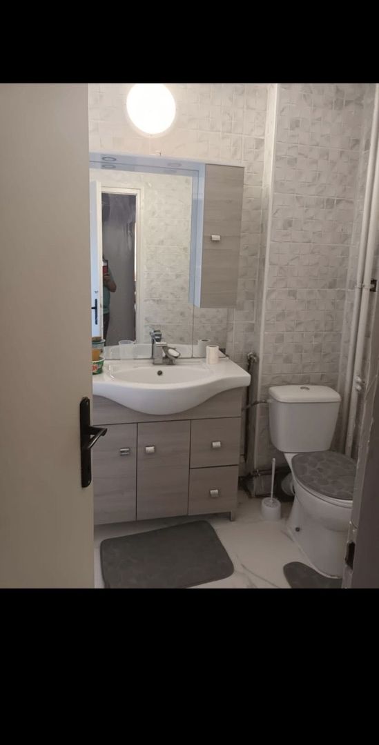 Inchiriez apartament cu 4 camere ultracentral, Punctele Cardulinale - Poză 2