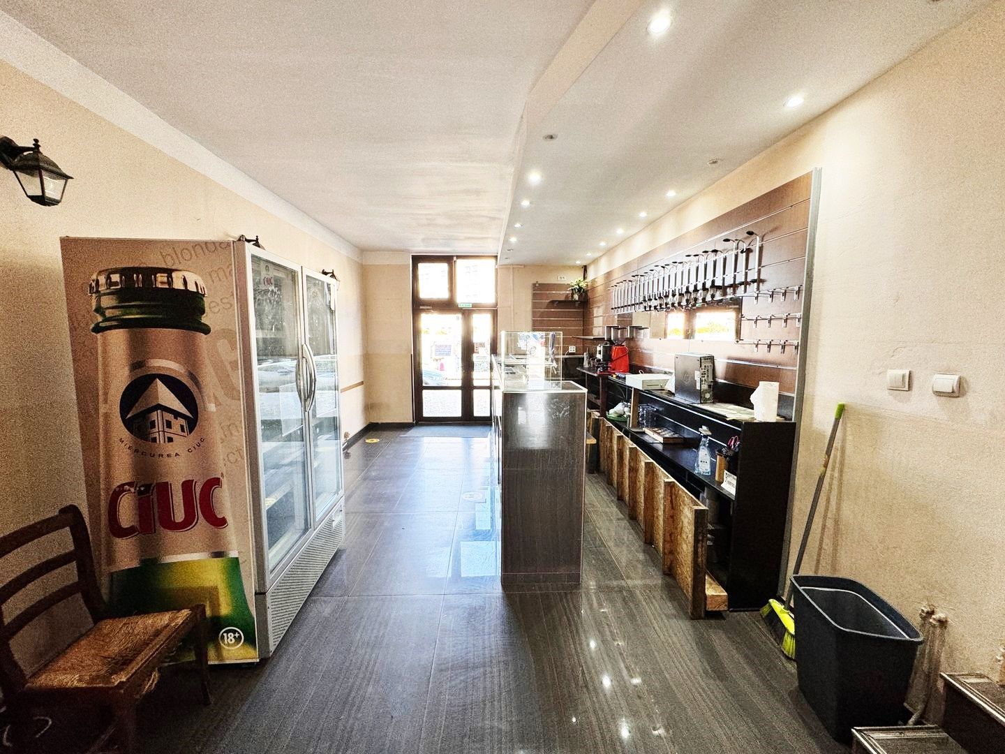 Spațiu Comercial în Boul Roșu,. Ideal pentru Fast Food și Cafenea! - Poză 2