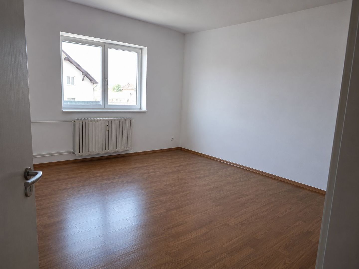 Garsoniera de vânzare zona cetate - Poză 1