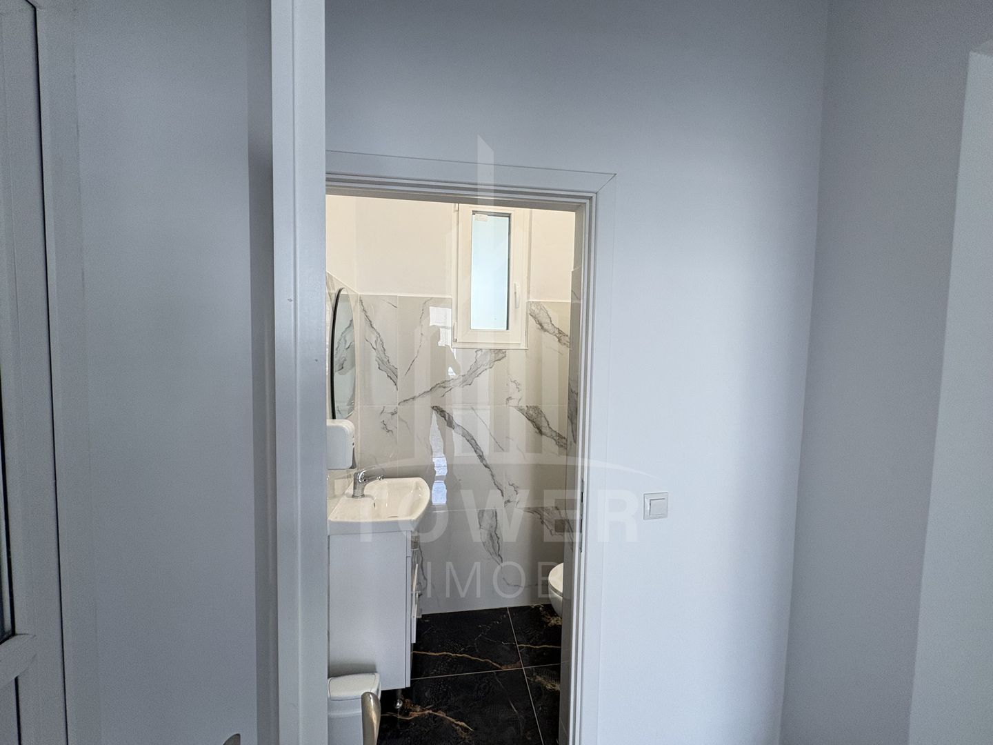 spațiu de închiriat central - Poză 6