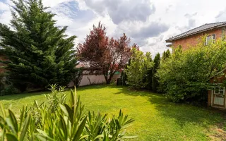 Vilă cu design și dotări deosebite de vânzare - Poză 11