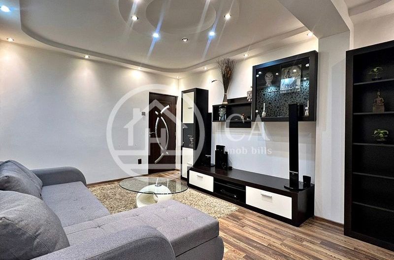 Apartament de vânzare cu 2 camere în zona Rogerius, Oradea - Poză 4