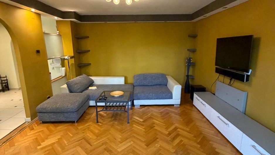 Girocului-Lidia | 3 Camere | Etaj 1 | Centrala proprie | Boxa - Poză 1