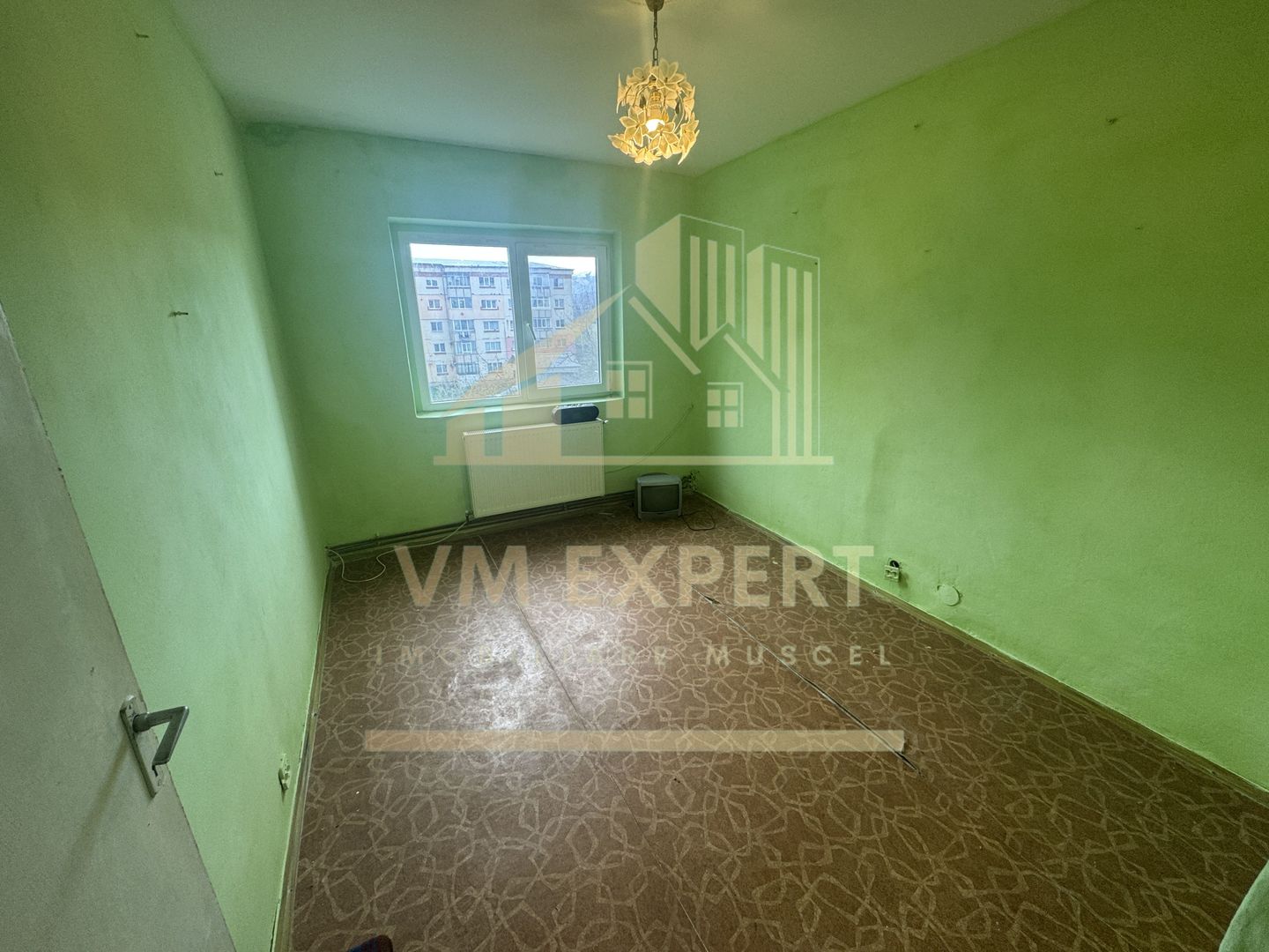 APARTAMENT 3 CAMERE ETAJ 2 GRUI  CAMPULUNG - Poză 15