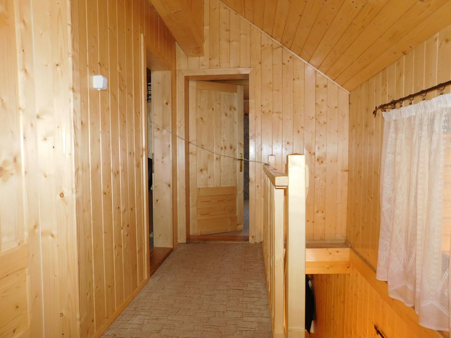 Casă de vacanta de vanzare, in Marisel, langa Cabana Motilor - Poză 35