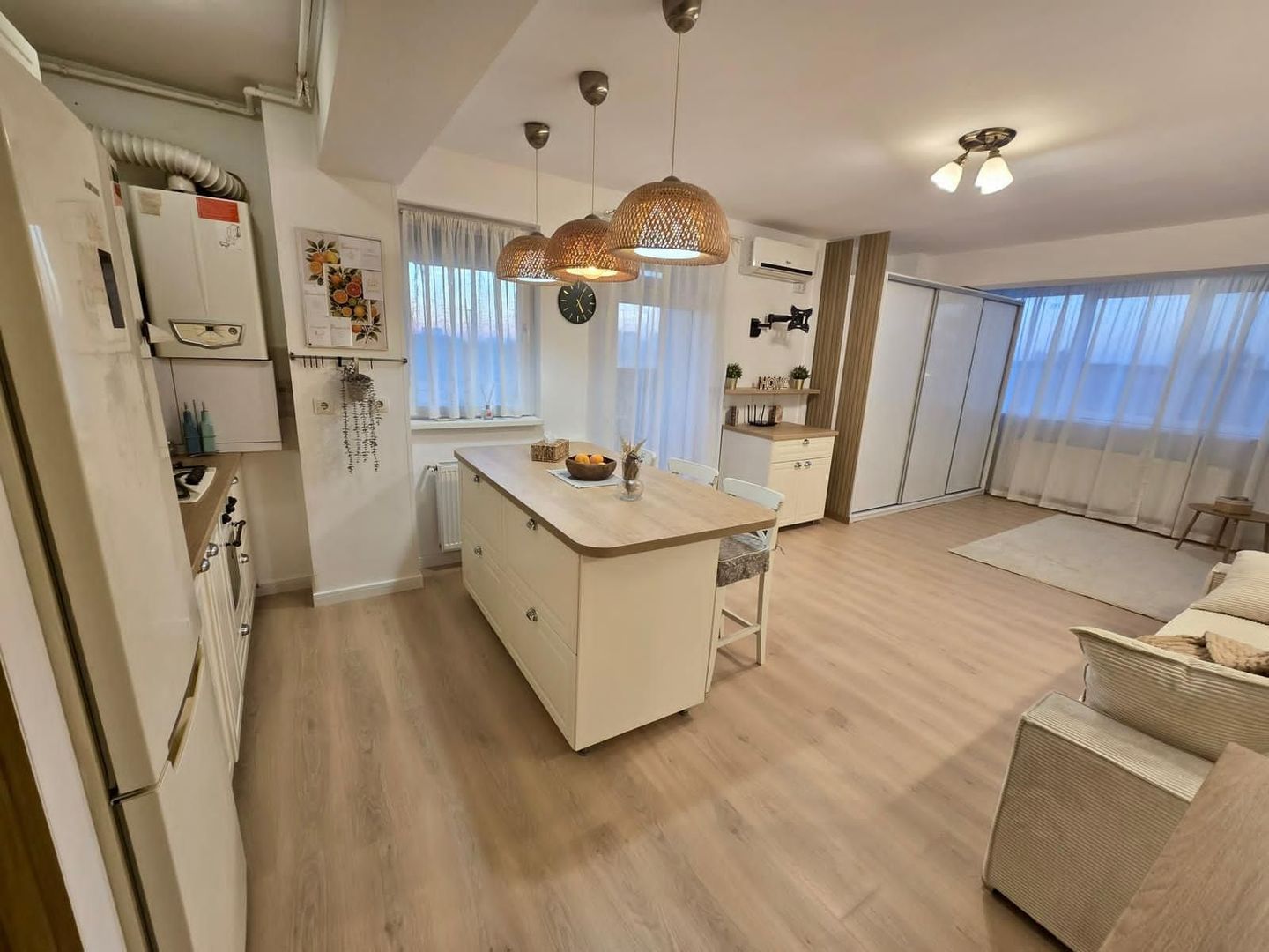 Andronache | Apartament 3 camere | De Vânzare - Poză 2