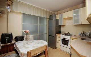 Vânzare, apartament, 2 camere, strada Cetatea Albă, Botanica - Poză 2