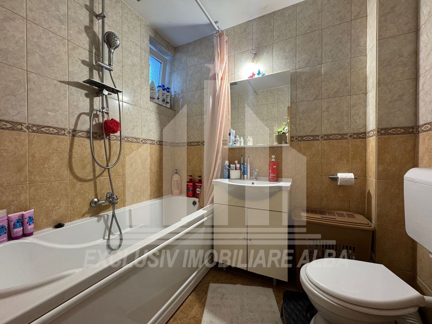 Apartament cu 3 camere de vanzare, Alba-Micesti - Poză 7