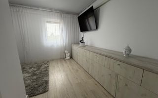Duplex | 5 camere | Mobilat | Toate utilitatile | Asfalt | Utvin | - Poză 12