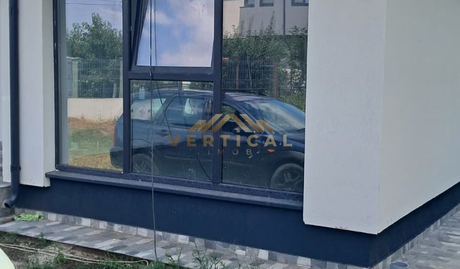 Casă individuală de vânzare – Confort, eficiență și curte proprie - Poză 1