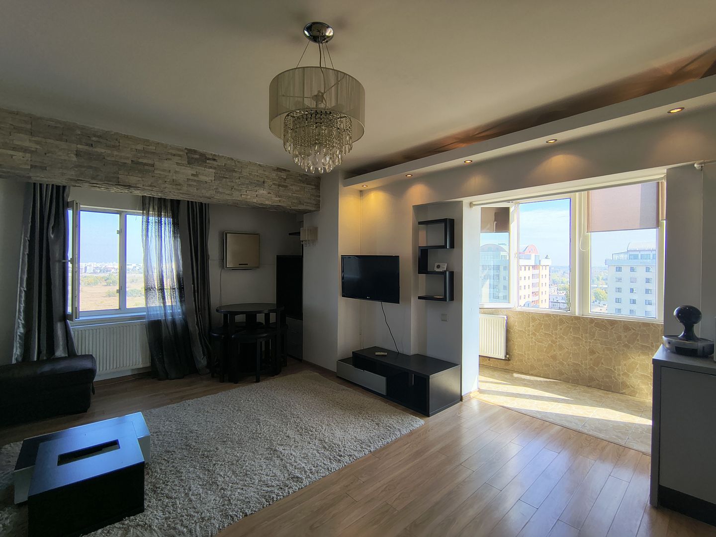 Delta Văcărești - Piața Sudului - Poză 1