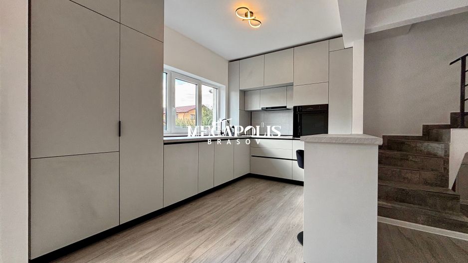 Duplex 4 camere | Prima închiriere | Curte Proprie | Sânpetru - Poză 1