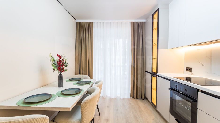 Vânzare, apartament, 2 camere+living, bul. Mircea cel Bătrân, Ciocana - Poză 2