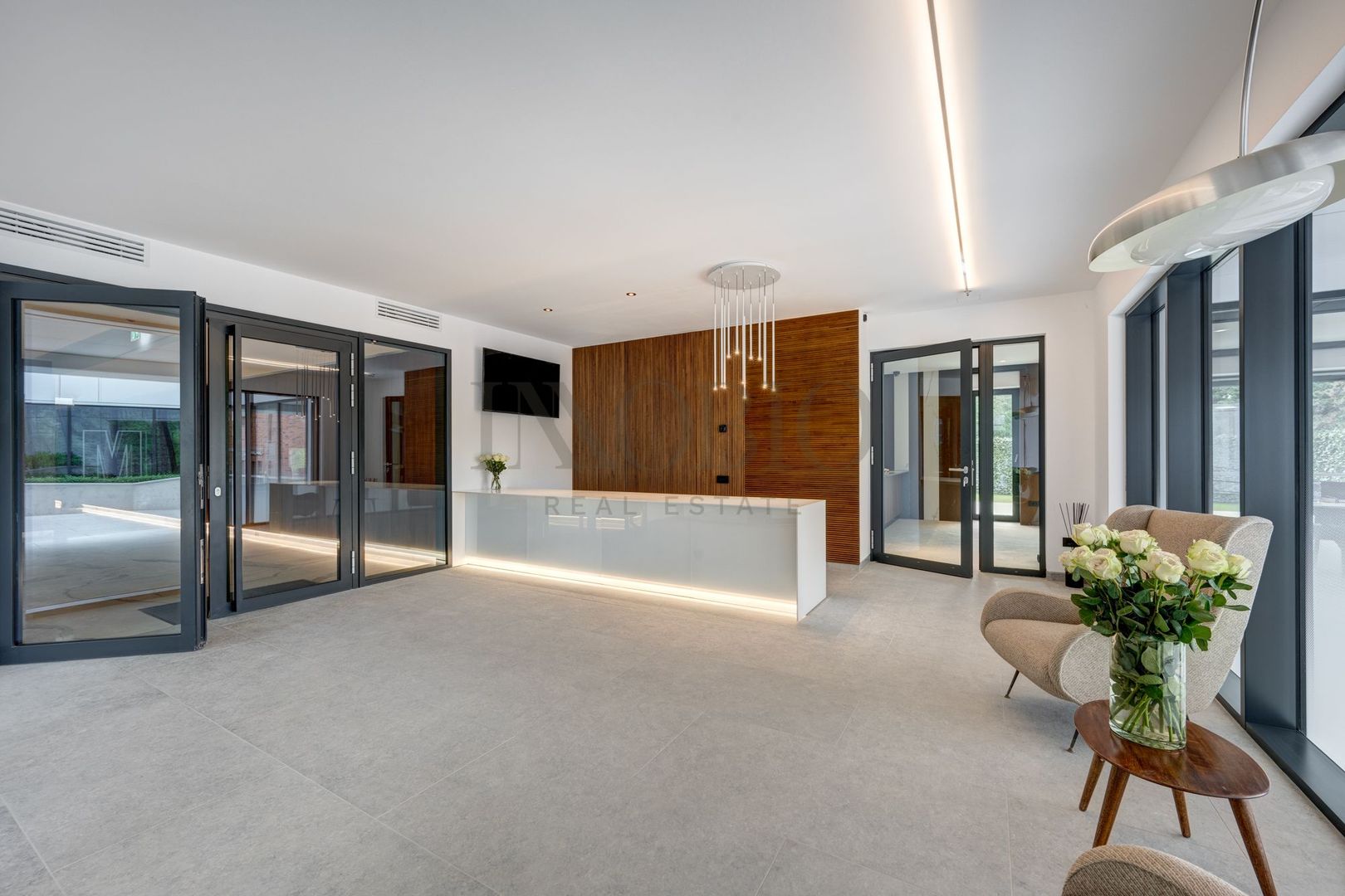 Apartament 4 Camere | Pines Residence | 2 Locuri de Parcare - Poză 2