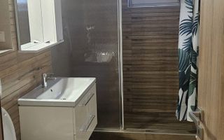 Apartament de inchiriat cu  3 camere,balcon, loc de parcarare, mobilat si utilat - Poză 6