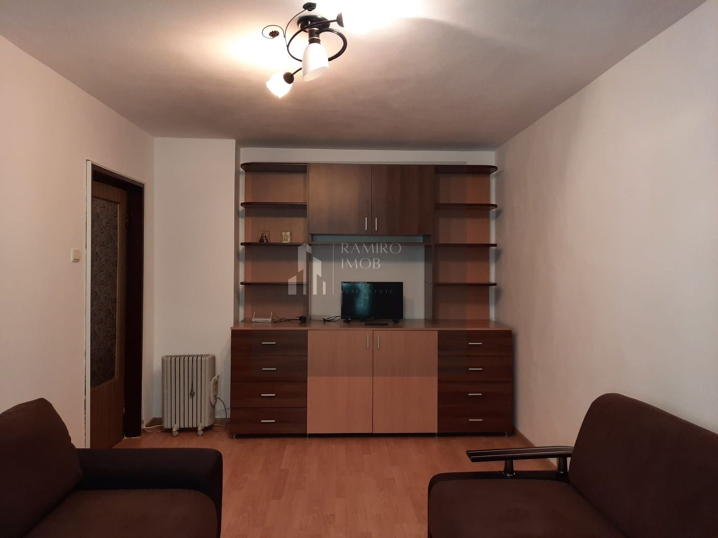 GARSONIERĂ DECOMANDATĂ | 35 MP | AN CONSTRUCTIE 1980 - Poză 7