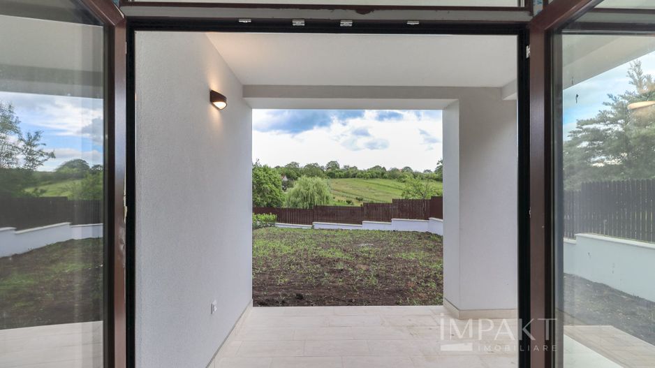 Case cuplate 5 camere si teren de 700 m2 in Feleacu - Poză 11