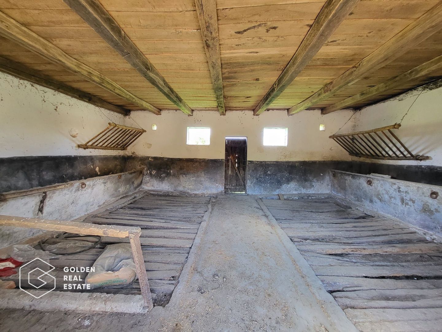 Casa  cu 3 corpuri de cladire, sat Lalasint - Poză 18